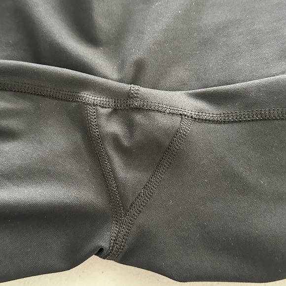 Nike Dri Fit Women's XS Black High Waisted Cropped Leggings Athletic Workout NWT - Picture 14 of 14
